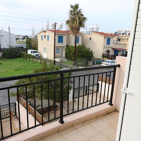 The Paradise Townhouses By Taimoura Paphos Kültér fotó