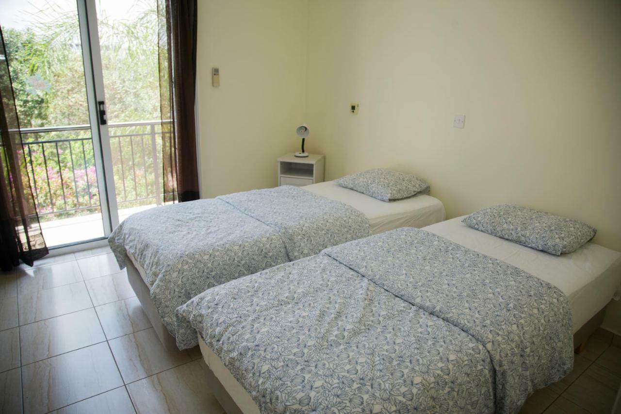 The Paradise Townhouses By Taimoura Paphos Kültér fotó