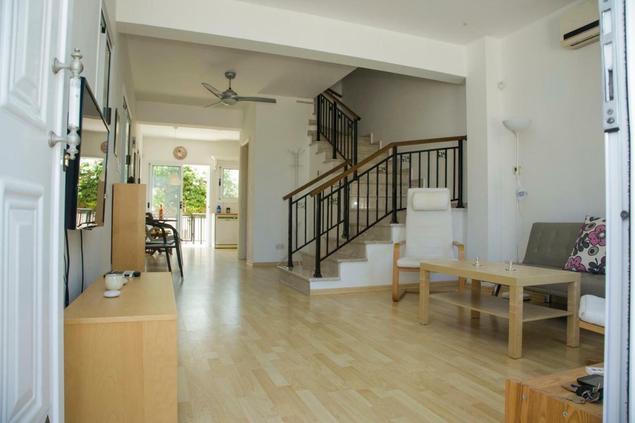 The Paradise Townhouses By Taimoura Paphos Kültér fotó