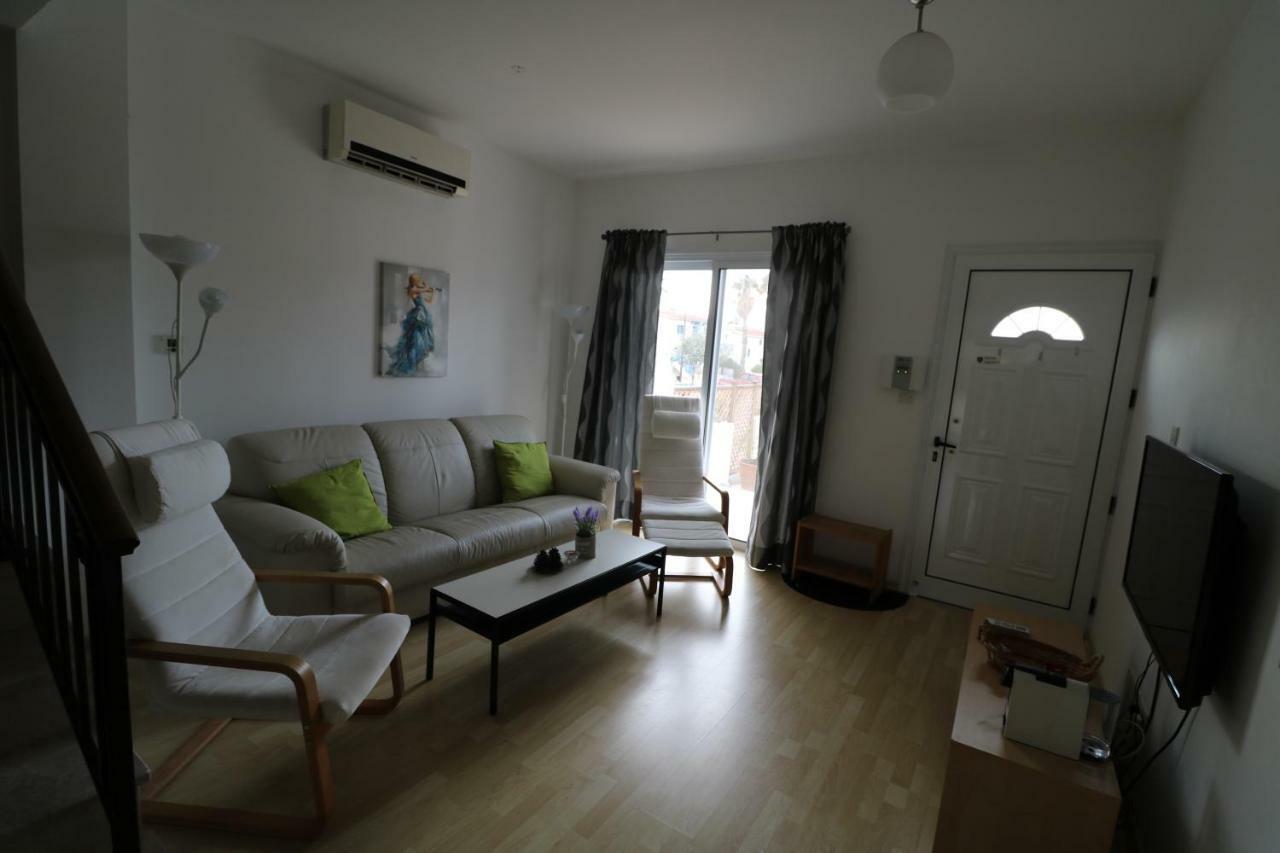The Paradise Townhouses By Taimoura Paphos Kültér fotó