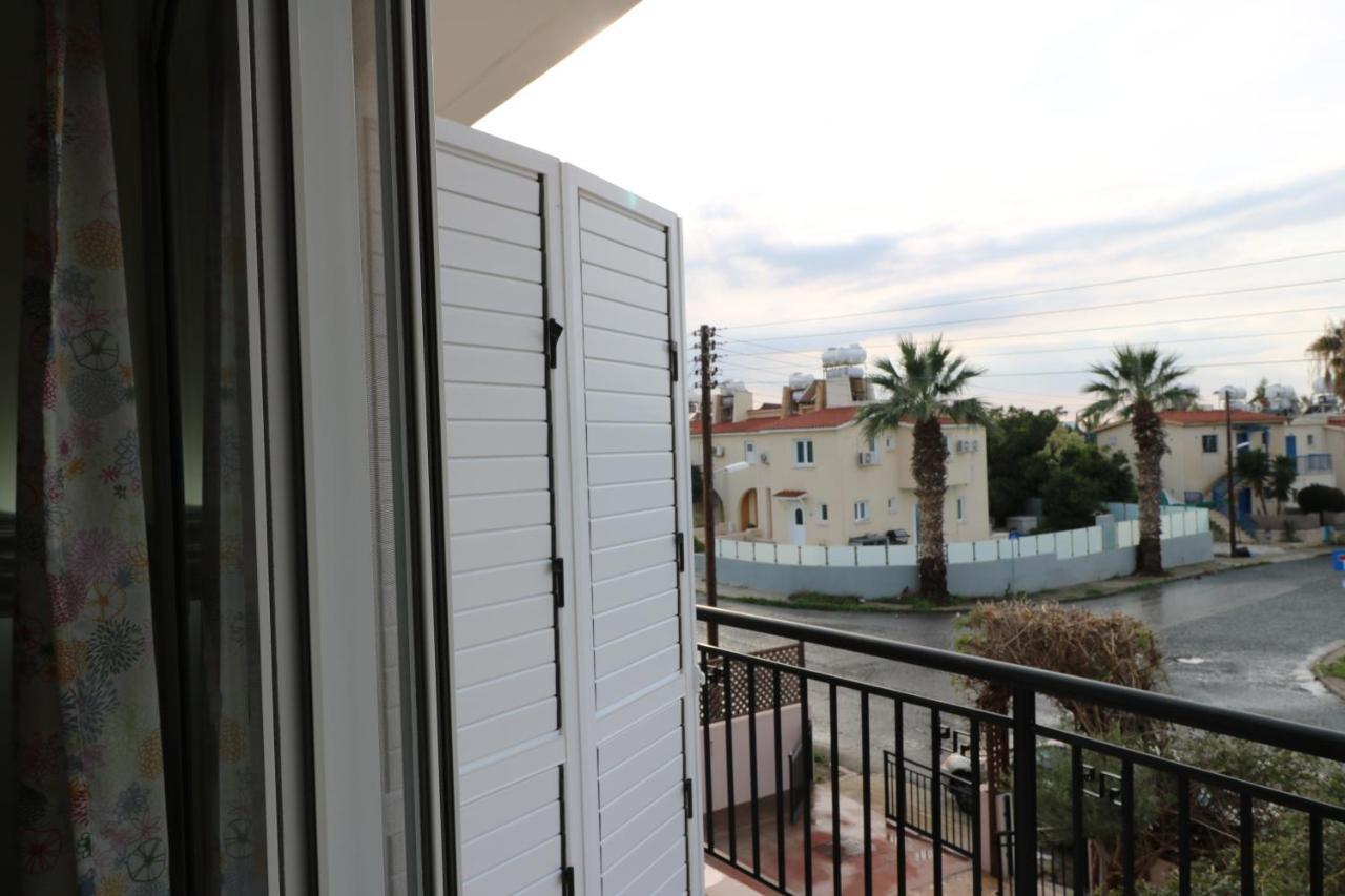 The Paradise Townhouses By Taimoura Paphos Kültér fotó