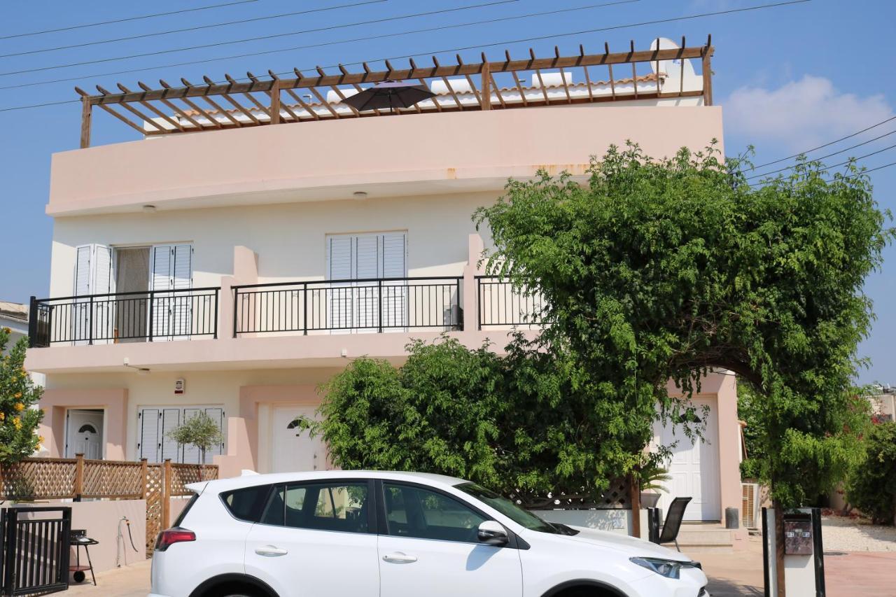 The Paradise Townhouses By Taimoura Paphos Kültér fotó