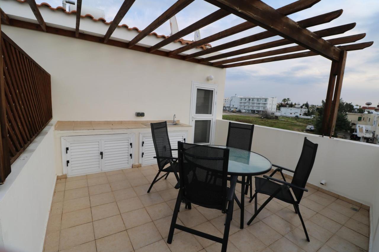 The Paradise Townhouses By Taimoura Paphos Kültér fotó